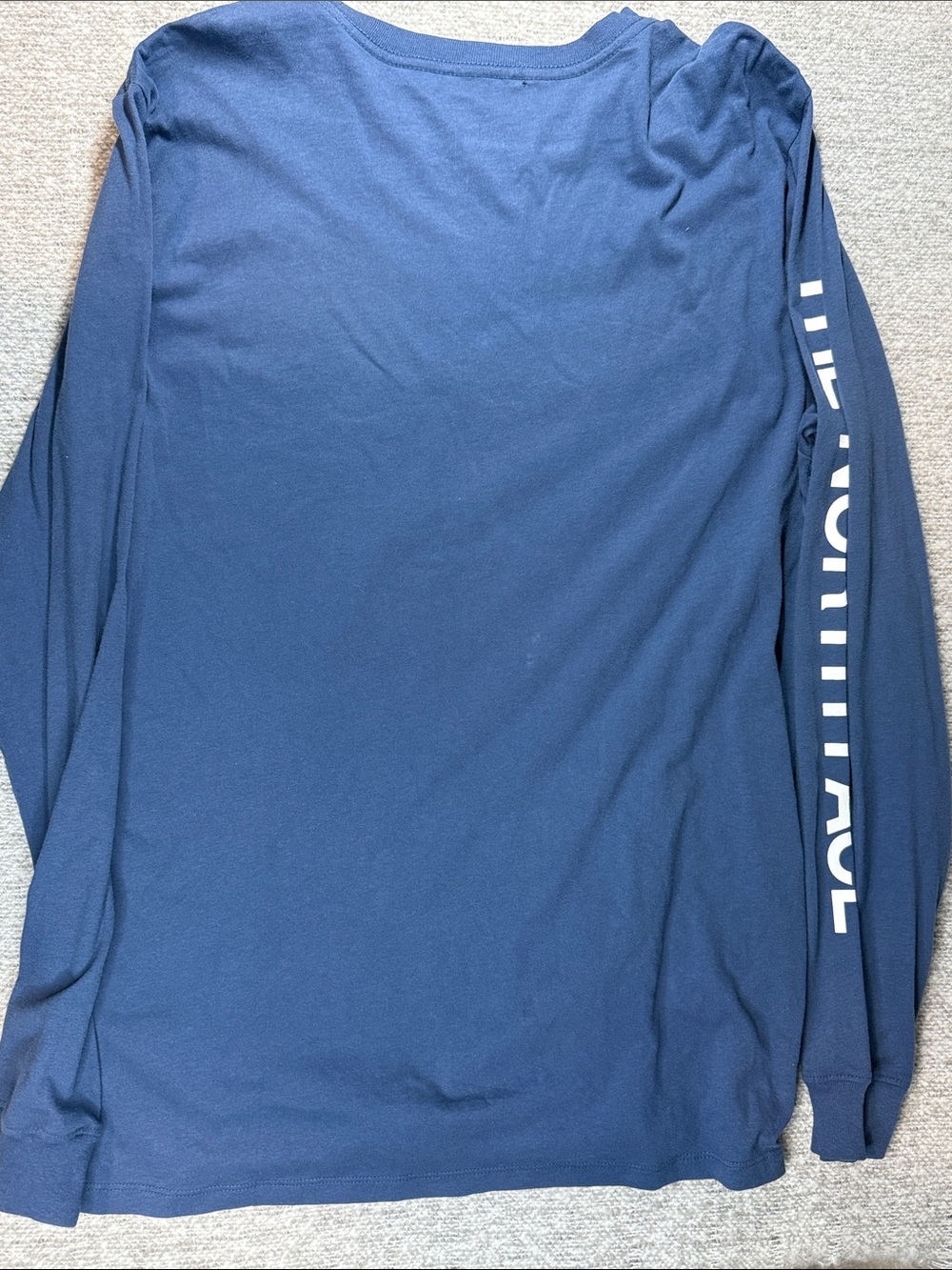 The North Face Navy Long Sleeve Logo Tee with White Sleeve Print Size M (hole) - Picture 6 of 6